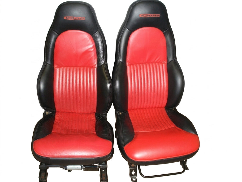 Red and black synthetic leather seat covers for Corvette C5 Z06
